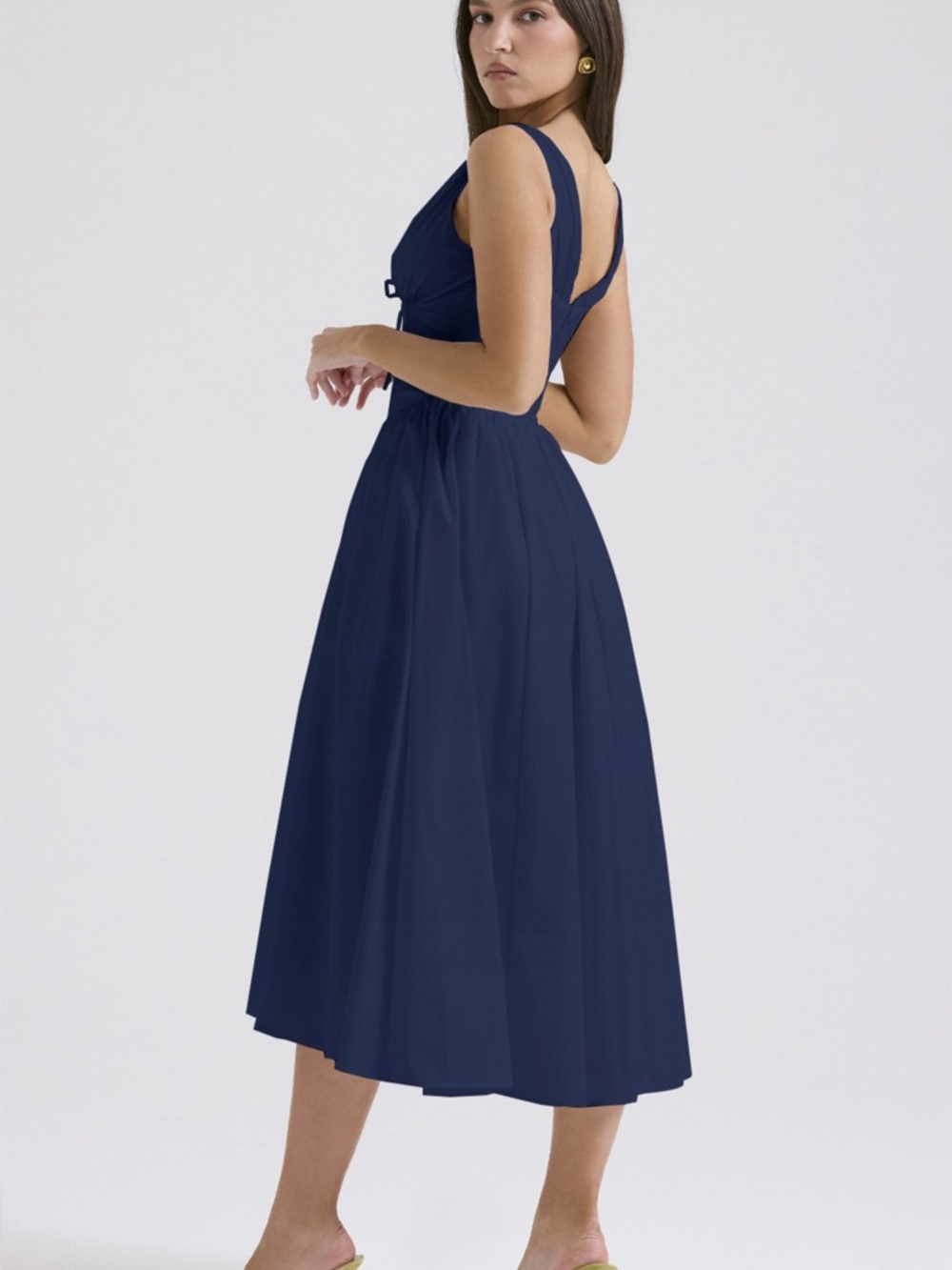 V-Neck Sleeveless Midi Dress - Picture 14 of 16